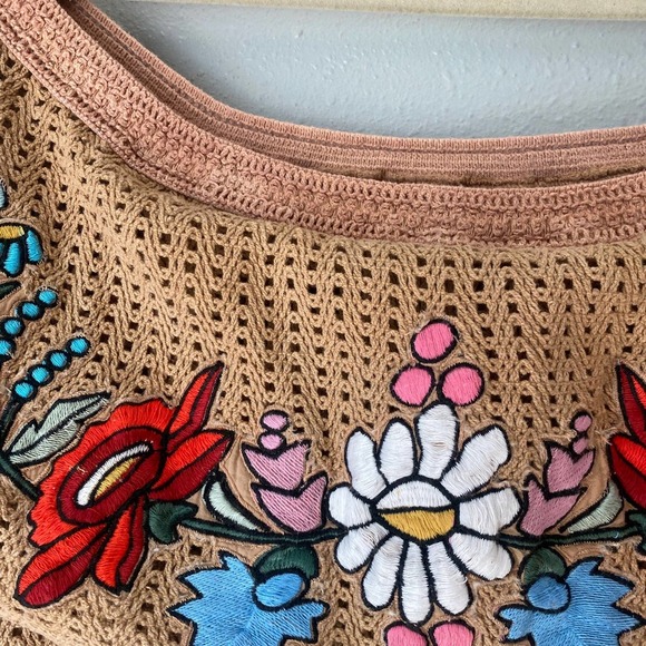 Judith March Off Shoulder - Picture 8 of 14